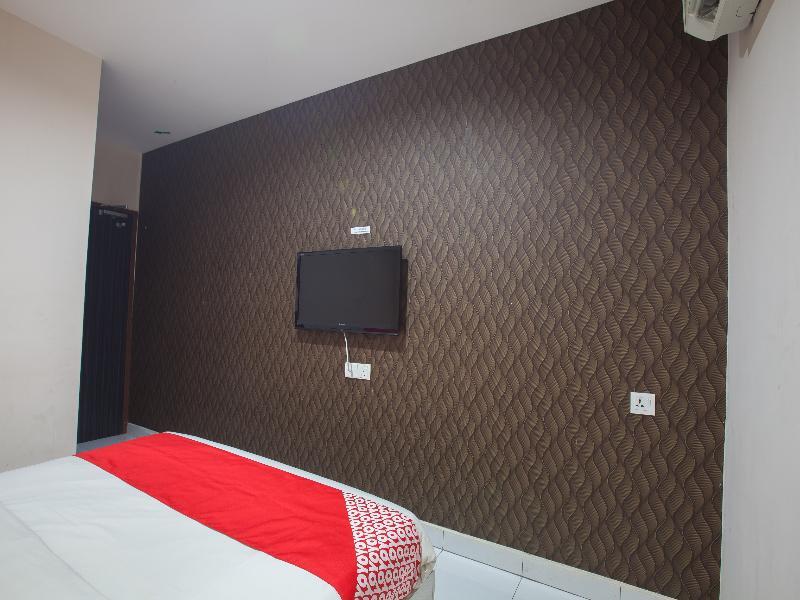 OYO 1163 Hotel Pulai Ipoh Exterior foto